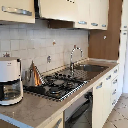 In Brenzone Sul Garda Mit Grill, Garten Und Terrasse Und Seeblick Sommavilla